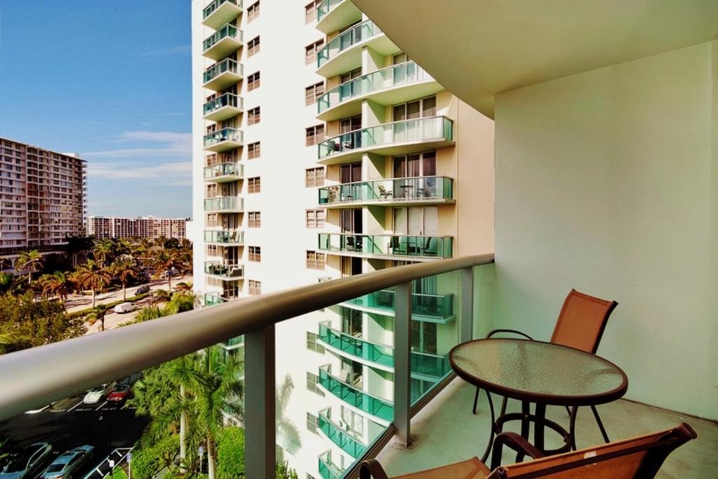 Apartamento En La Playa The Tides Apartment Hollywood Exterior photo